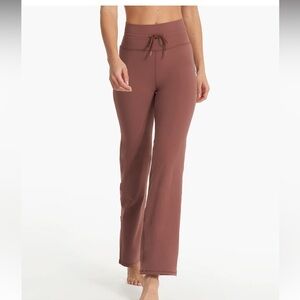 Vuori Daily Wideleg Pants